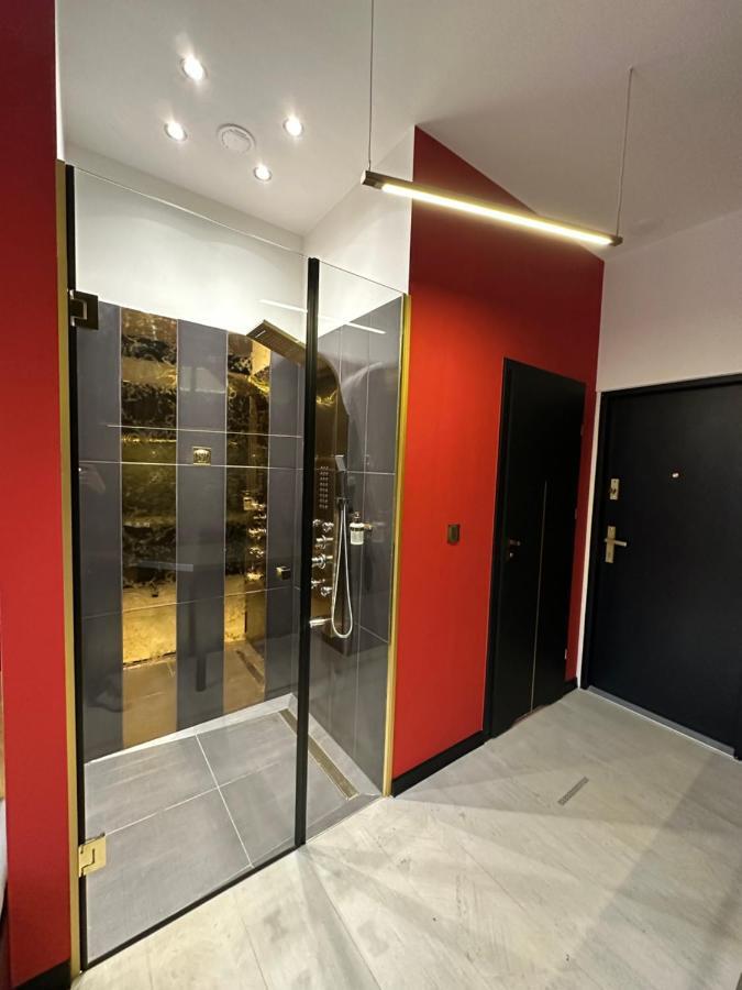 Darkhouse Versace Red Łódź Kültér fotó