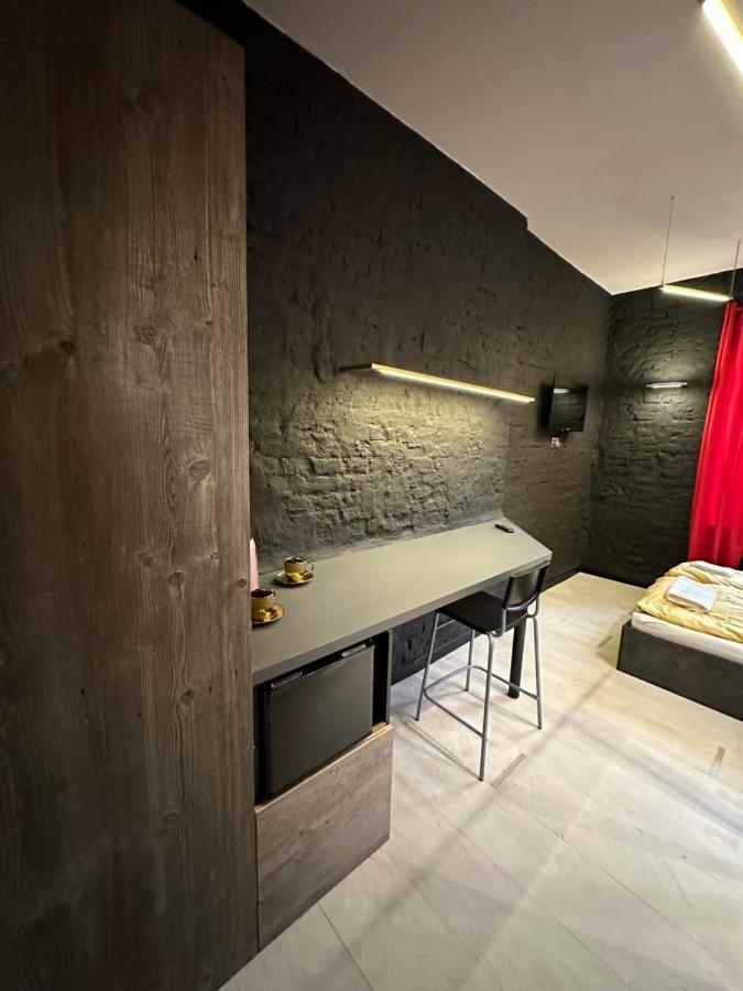 Darkhouse Versace Red Łódź Kültér fotó